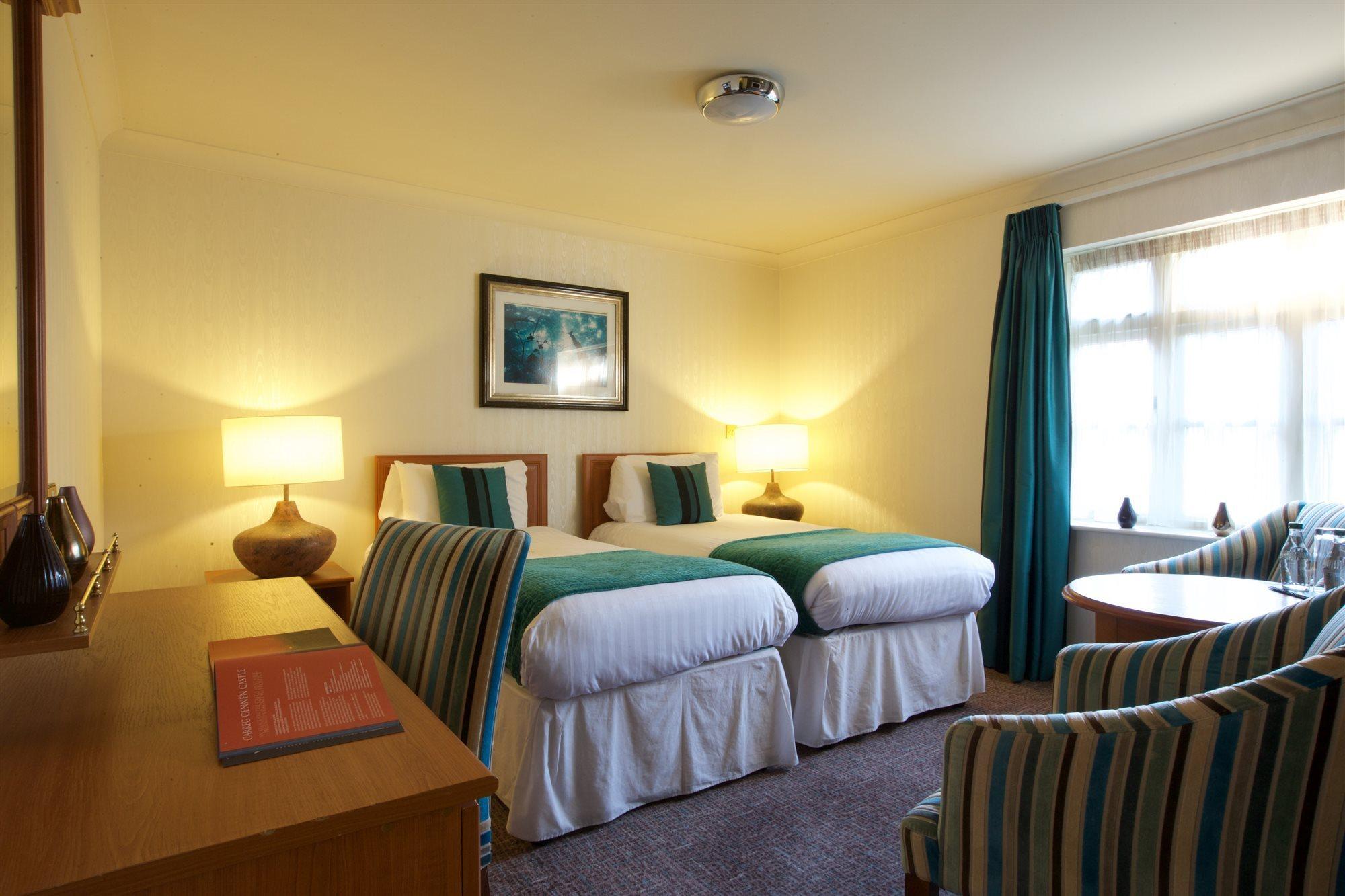 Wrexham Llyndir Hall Hotel, BW Signature Collection Chester Eksteriør billede